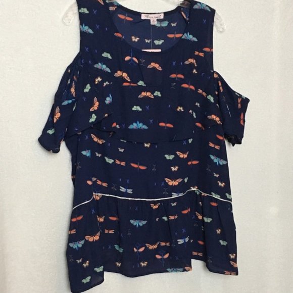 Extra Touch Cold Shoulder Butterfly Print Tunic 3X - Picture 2 of 7